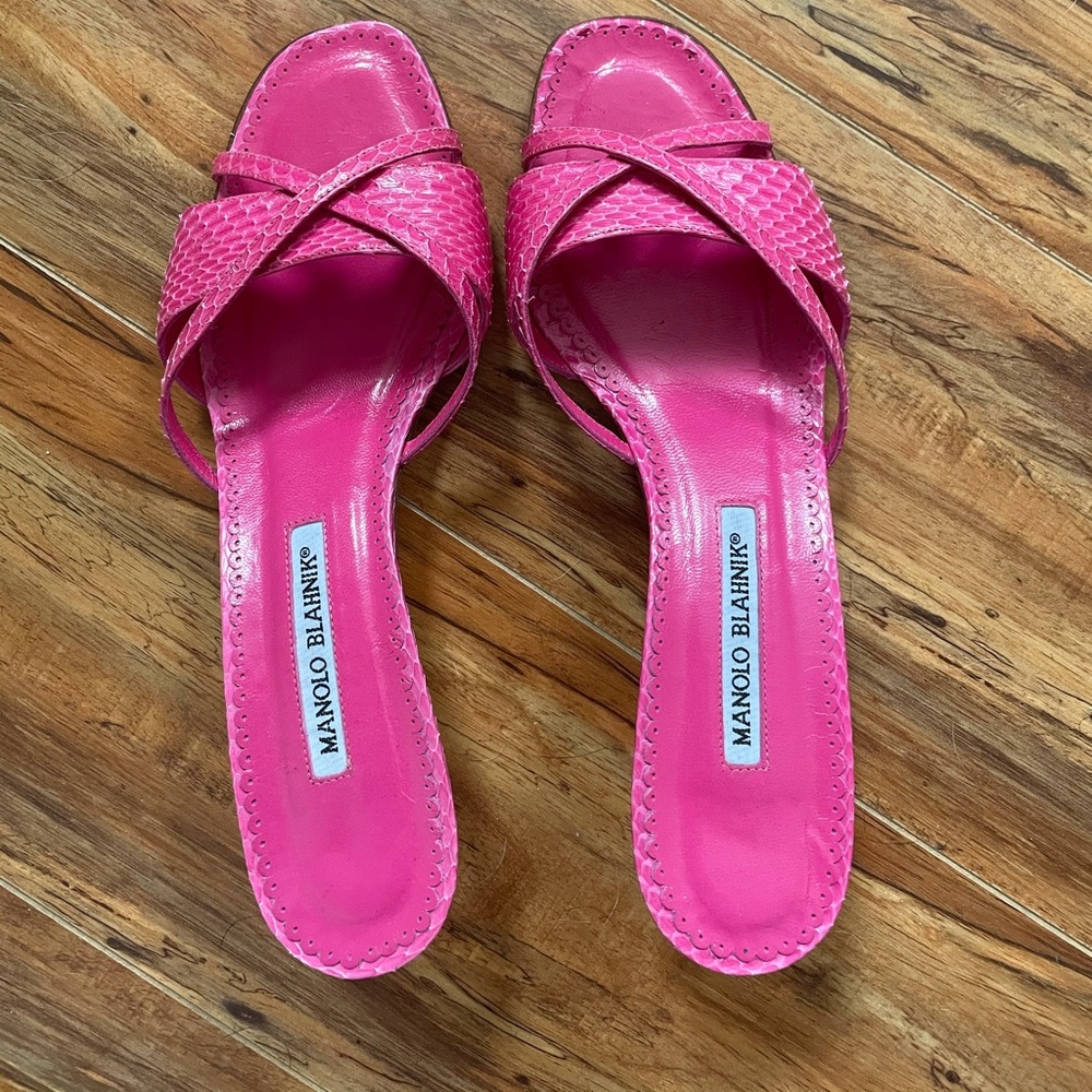 Vintage pink Manolo Mules